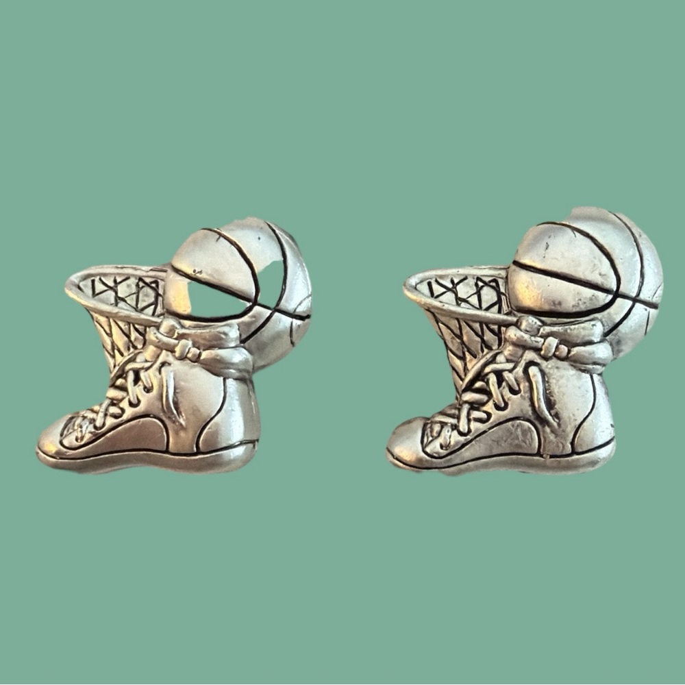 💥5/$25💥 Silver Basketball Hoop and Shoe Clip on earrings new